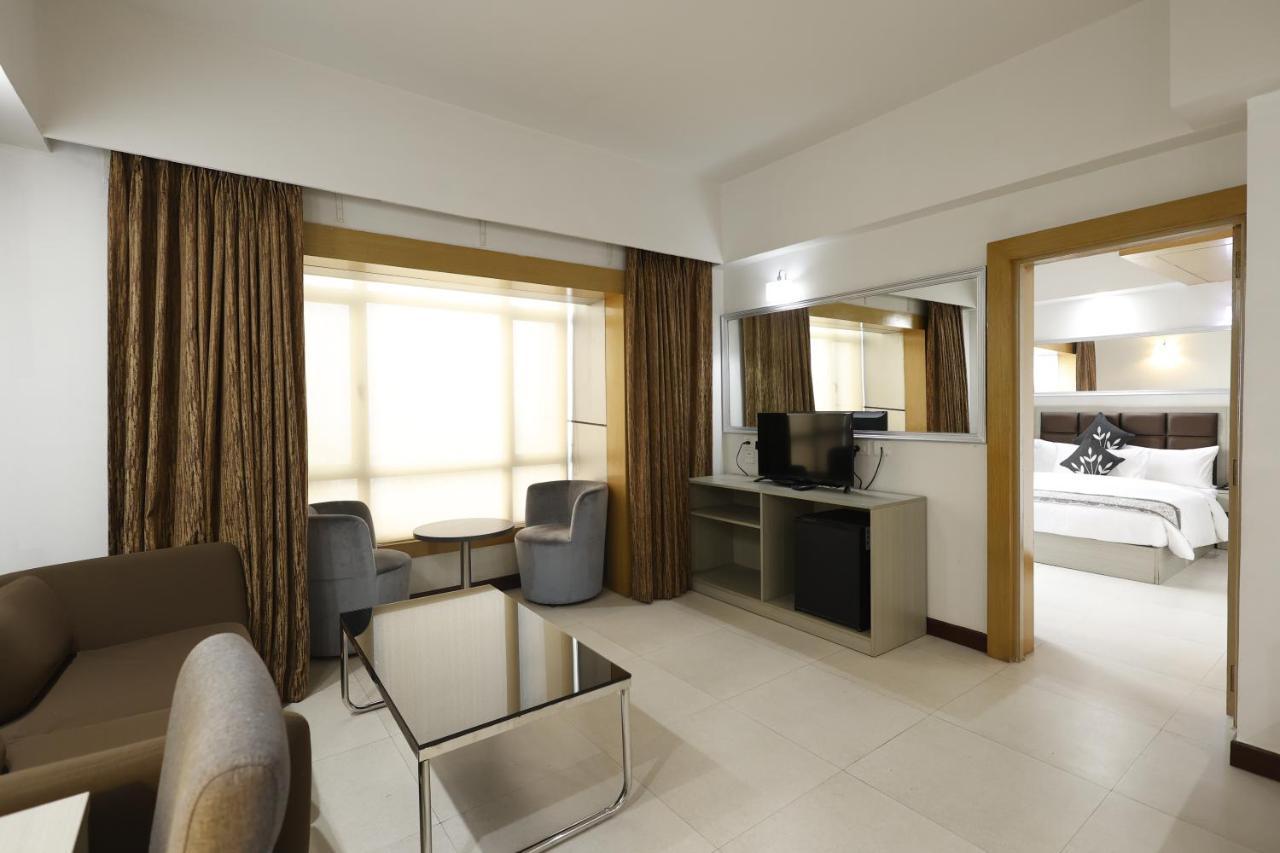 Aristocrat Hotel Kalkuta Zewnętrze zdjęcie